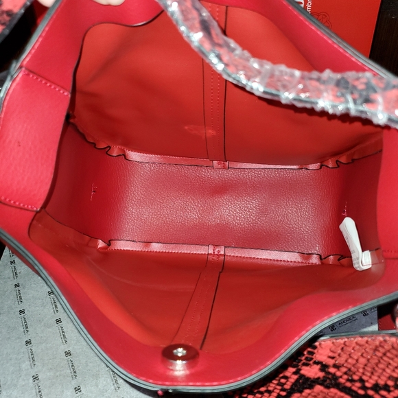 SOLD! Andrea Red Handbag New - Picture 5 of 6